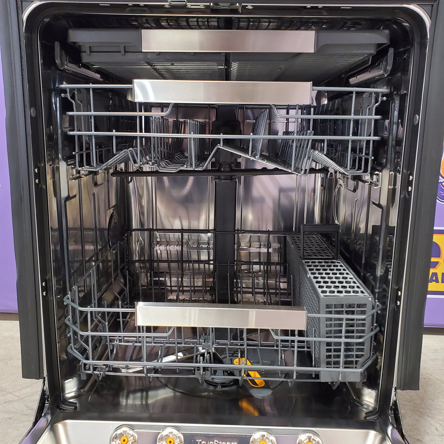 LG Top Control Smart Built-In Stainless Steel Tub Dishwasher with 3rd Rack, 1 Hour Wash & Dry Cycle and 42dBA 251315SD1148 - LDNTH753S - Scratch & Dent (Moderate)