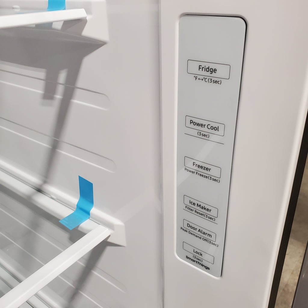 Pictures of Samsung 28-cu ft Side-by-Side Refrigerator Smart Compatible with Ice Maker with Ice Dispenser in Fingerprint Resistant Stainless Steel 4SD398 - RS28A500ASR - Scratch & Dent (Minor) - Neu Appliance Outlet - Discount Appliance Outlet in Austin, Tx