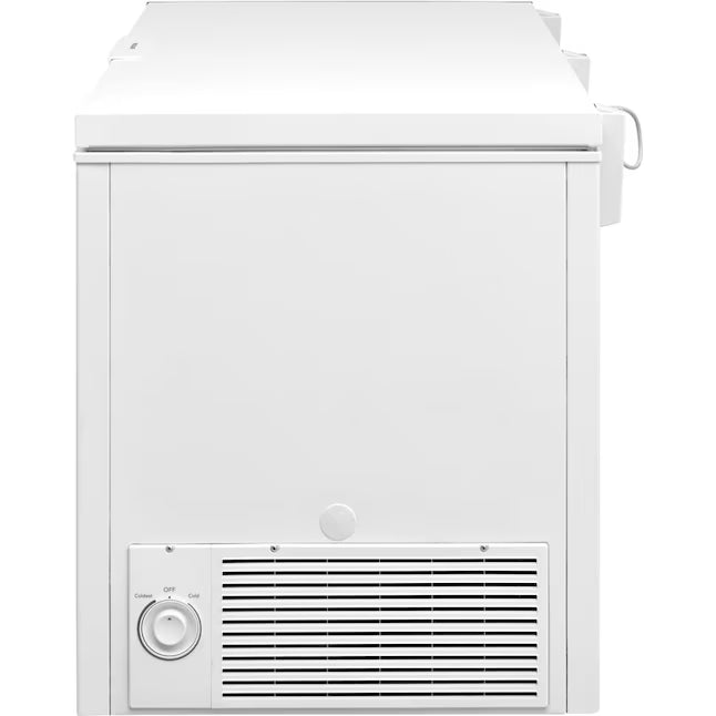 Frigidaire 15 Cu. Ft. Garage Ready Chest Freezer FFCL1542AW - Scratch & Dent (Major)