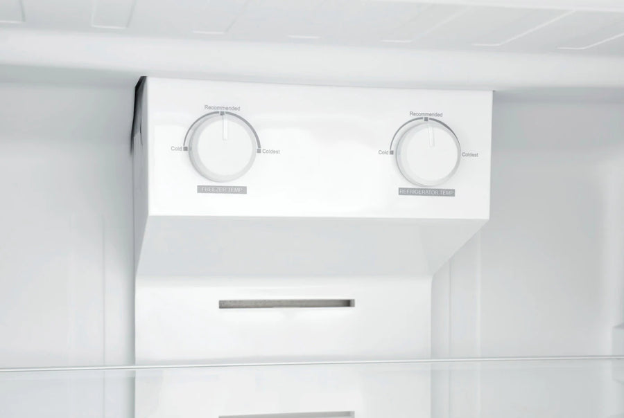 Frigidaire 16 Cu. Ft. Garage Ready Top Freezer Refrigerator 3SD1048 - FRTE1622AS - Scratch & Dent (Moderate)