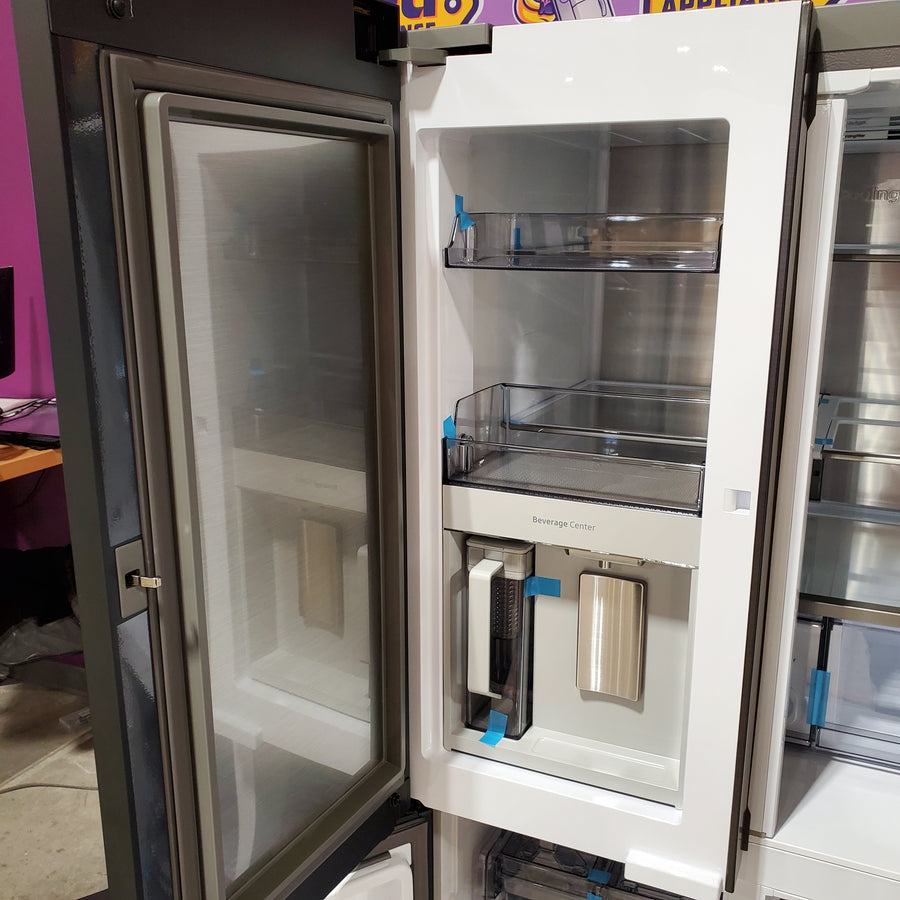Samsung Bespoke 4-Door Flex™ Refrigerator (29 cu. ft.) with Beverage Center™ 22SD027 - RF29DB9600AP - Scratch & Dent (Minor)