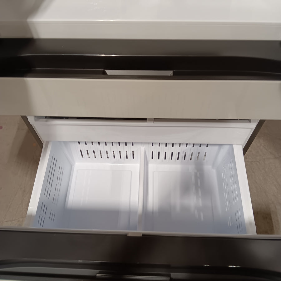 Bespoke 29 cu. ft. Standard Depth 4-Door French Door Refrigerator in White Glass with AI Family Hub+ 30131SD3 - RF90F29AEW - Open Box