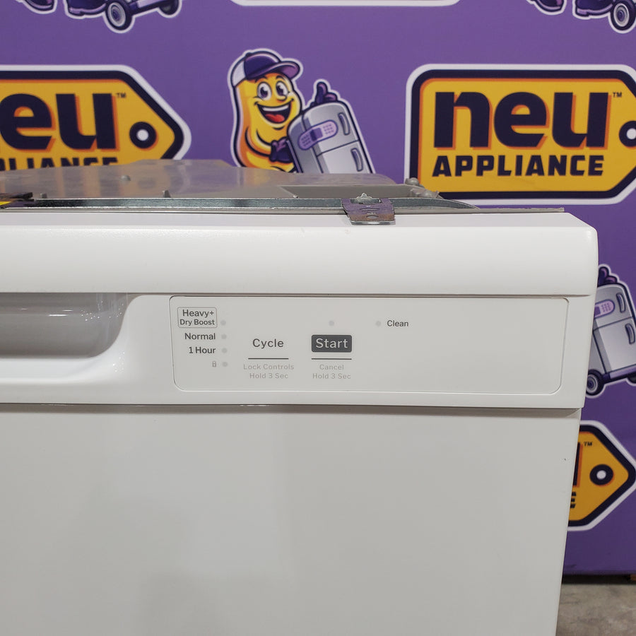 GE® ENERGY STAR® Dishwasher with Front Controls in White 25136SD618 - GDF460PGTWW - Scratch & Dent (Moderate)