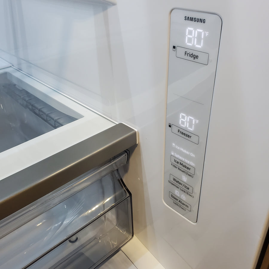 Samsung Bespoke AI Counter-Depth Sphere Ice 26-cu ft 36-in Wide French Door Refrigerator with Dual Ice Maker ( Fingerprint Resistant Stainless Steel ) ENERGY STAR Certified RF70F27SER - Scratch & Dent (Moderate)