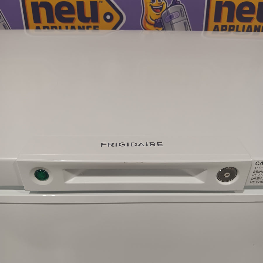 Frigidaire 25 Cu. Ft. Garage Ready Chest Freezer with LED Light and Adjustable Temperature Control 20331SD291 - FFCL2542AW - Scratch & Dent (Major)