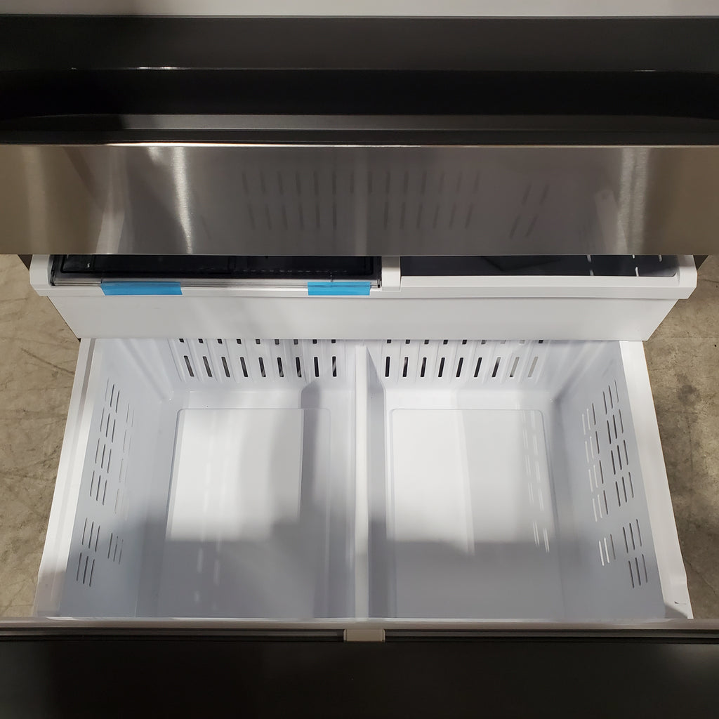 Pictures of Samsung 29 cu. ft. Bespoke 4-Door French Door Refrigerator with Beverage Center™ in Stainless Steel 4SD428 - RF29BB8600QL - Scratch & Dent (Moderate) - Neu Appliance Outlet - Discount Appliance Outlet in Austin, Tx