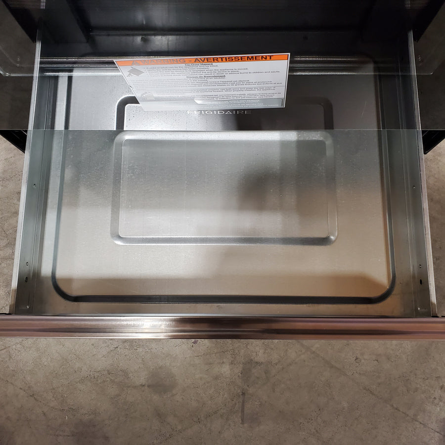 Frigidaire 4 Burners 5.3-cu ft, Air Fry Convection Oven Slide-In Single Induction Range in Stainless Steel 3SD1036 - FCFI3082BS - Scratch & Dent (Minor)