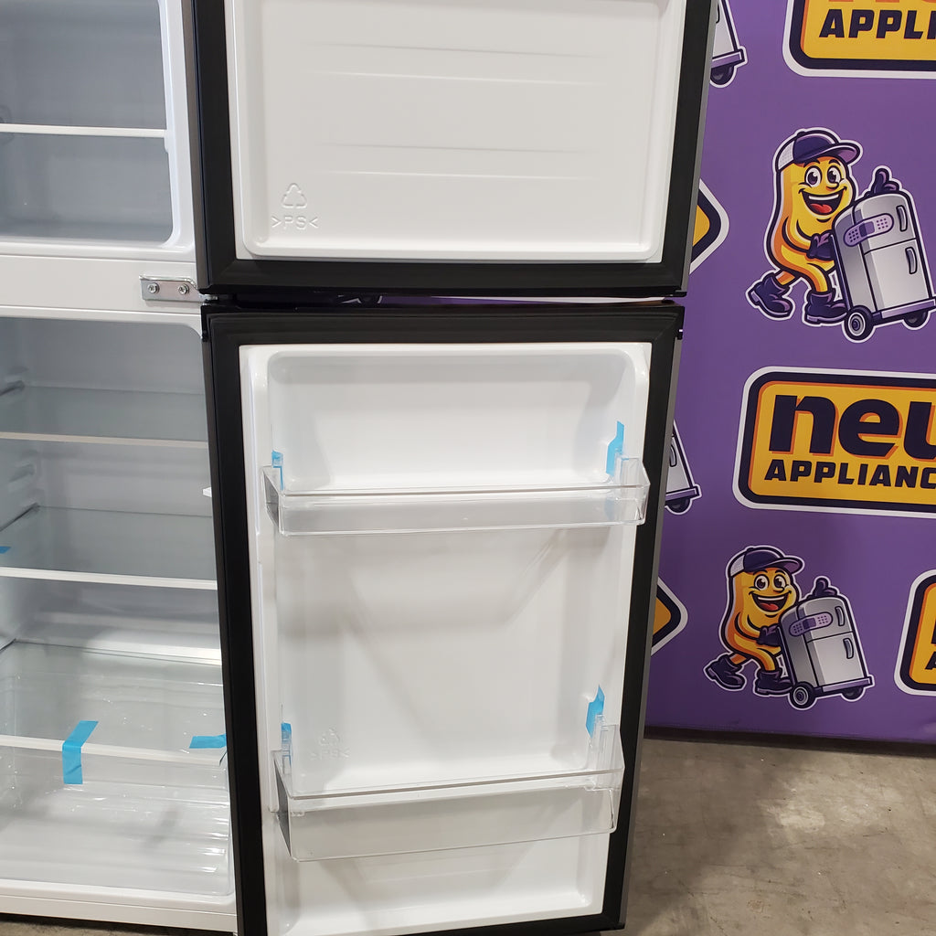 Pictures of Hisense 4.4 Cu. Ft. Double Door Compact Refrigerator HRT044AVE - Open Box - Neu Appliance Outlet - Discount Appliance Outlet in Austin, Tx