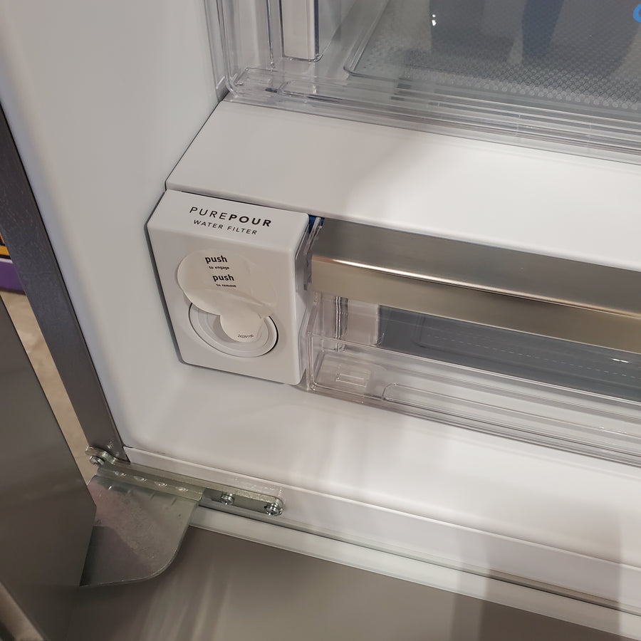 Frigidaire 27.8-cu ft ENERGY STAR French Door Refrigerator with Dual Ice Maker in Fingerprint Resistant Stainless Steel 3SD1047 - GRFS2853AF - Scratch & Dent (Minor)