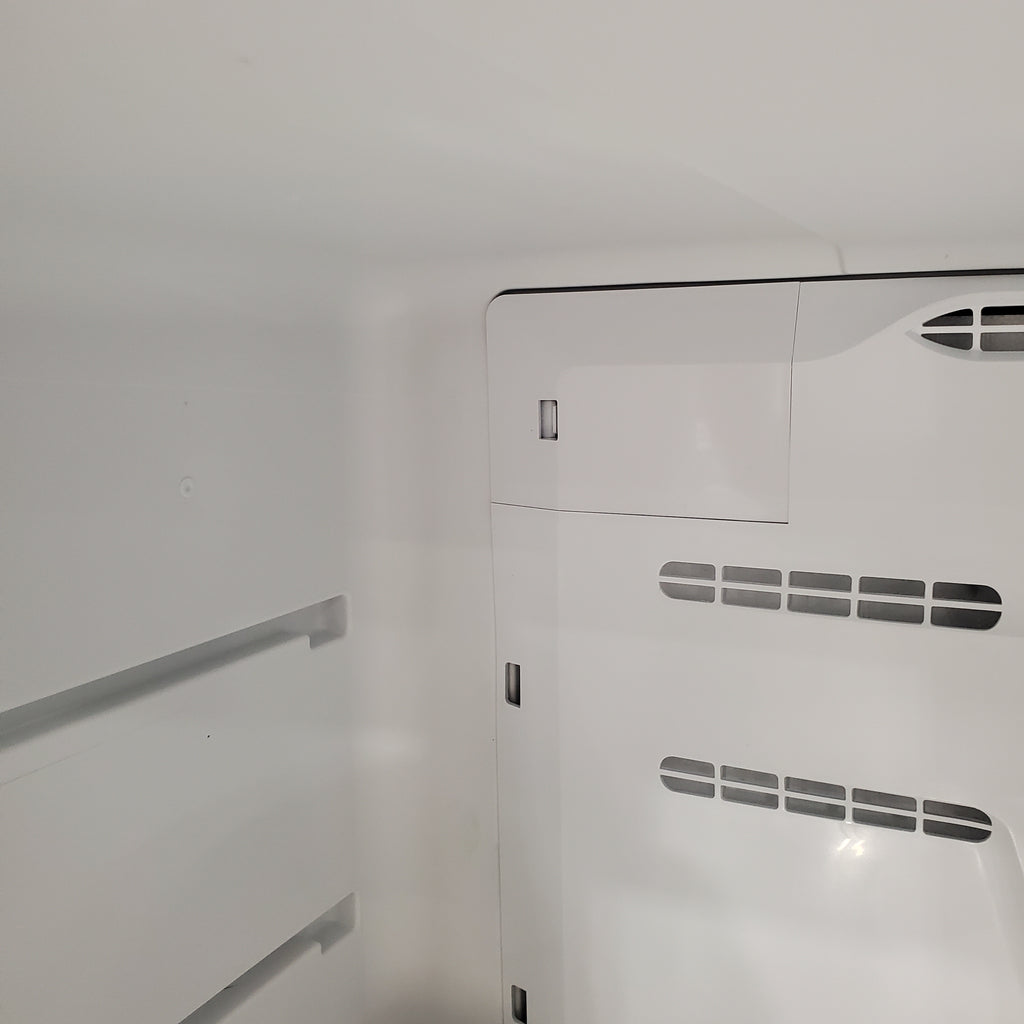 Pictures of Frigidaire 20 Cu. Ft. Garage Ready Top Freezer Refrigerator in Stainless Steel FFHT2022AS - Scratch & Dent (Major) - Neu Appliance Outlet - Discount Appliance Outlet in Austin, Tx
