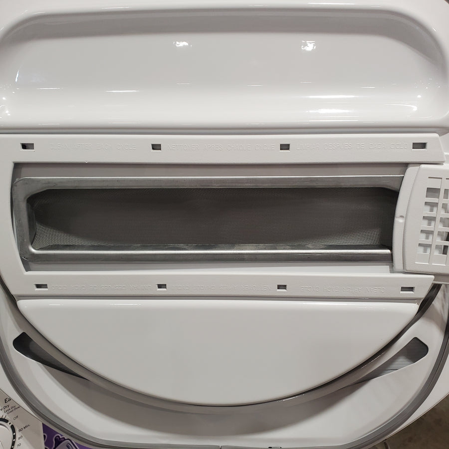 GE Unitized Spacemaker® 2.3 cu. ft. Capacity Washer with Stainless Steel Basket and 4.4 cu. ft. Capacity Electric Dryer 251310SD915 - GUD24ESSMWW - Scratch & Dent (Minor)