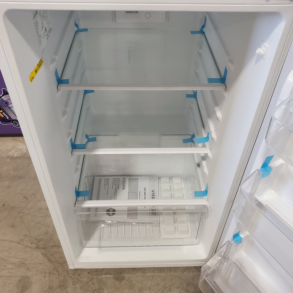 Pictures of Vissani 10.1 cu. ft. Top Freezer Refrigerator MDTF10WH - Scratch & Dent (Minor) - Neu Appliance Outlet - Discount Appliance Outlet in Austin, Tx
