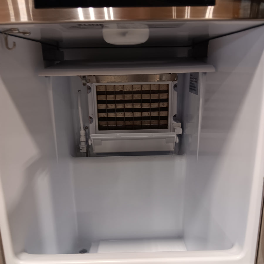 ZLINE 15 in. Touchstone Clear Cube Ice Maker with Drain Pump and Panel Ready Door ICCDP-15 - Scratch & Dent (Minor)