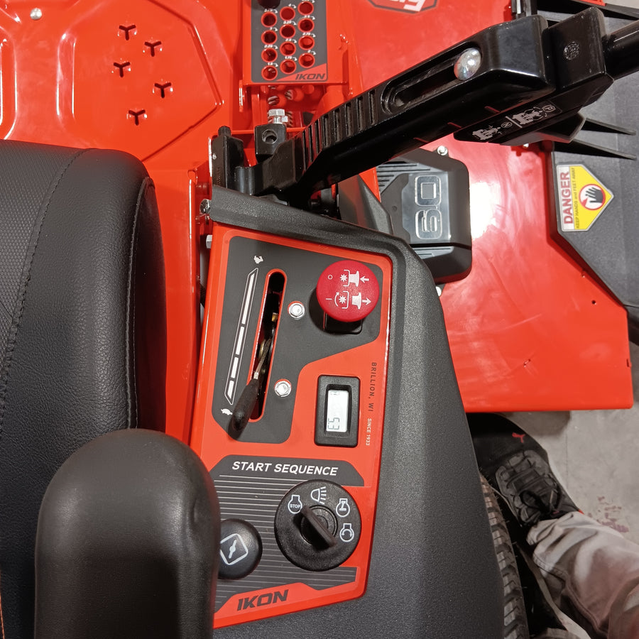 Ariens IKON 60-in 23 -HP V-Twin Gas Zero-Turn Riding Lawn Mower 6SD136 - 918006 - Open Box
