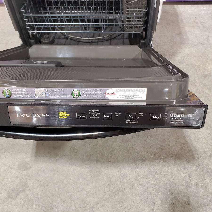 Frigidaire Top Control Built-In Plastic Tub Dishwasher with MaxDry 52 dBA in Black 25136SD615 - FDPH4316AB - Open Box