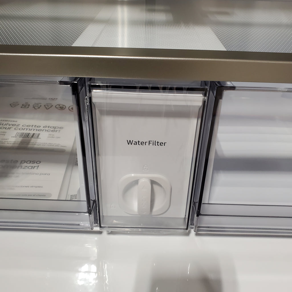 Pictures of Bespoke Stainless Steel 4-Door Flex™ Full Depth Refrigerator (29 cu. ft.) with AI Family Hub™ Screen + and AI Vision Inside™ - 4SD430 - RF29DB9900QDAA - Scratch & Dent (Minor) - Neu Appliance Outlet - Discount Appliance Outlet in Austin, Tx