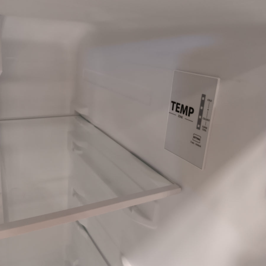 Vissani 14.2 cu. ft. Top Freezer Refrigerator in White, Garage Ready 251312SD973 - MDTF14WH5 - Scratch & Dent (Moderate)