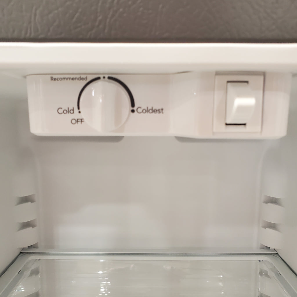 Frigidaire 20 Cu. Ft. Garage Ready Top Freezer Refrigerator in Stainless Steel 3SD816 - FFHT2045VS - Scratch & Dent (Minor)