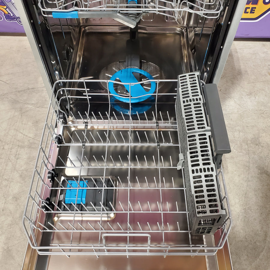Frigidaire Gallery Dishwasher in Stainless Steel 20132SD381 - GDSP471TAF - Scratch & Dent (Moderate)