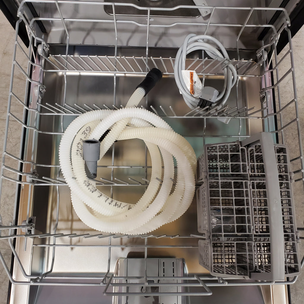 Pictures of Bosch 100 Series 24" Front Control Smart Built-In Hybrid Stainless Steel Tub Dishwasher with 50dBA in Black SHE3AEM6N - Open Box - Neu Appliance Outlet - Discount Appliance Outlet in Austin, Tx