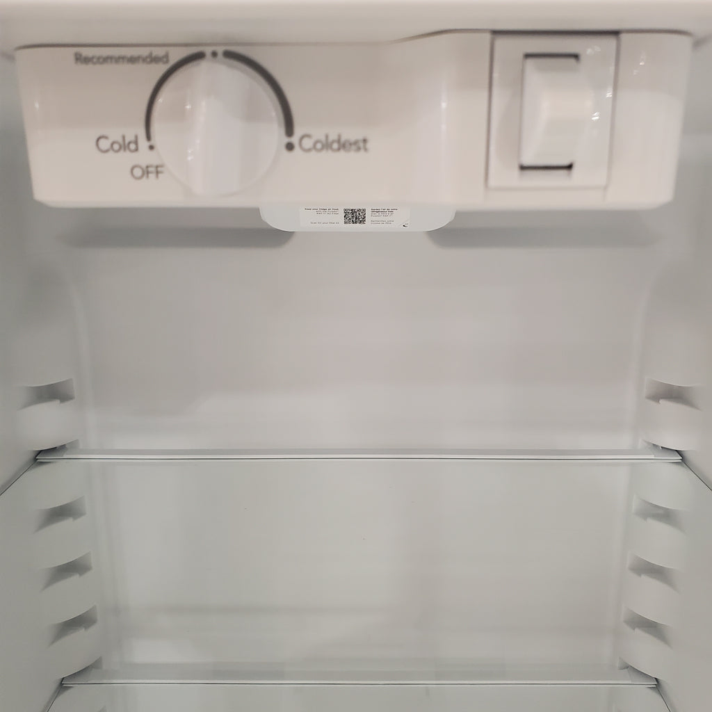 Pictures of Frigidaire 18 Cu. Ft. 30" Wide Garage Ready Top Freezer Refrigerator - 3SD480 - FRTD1830AB - Open Box - Neu Appliance Outlet - Discount Appliance Outlet in Austin, Tx