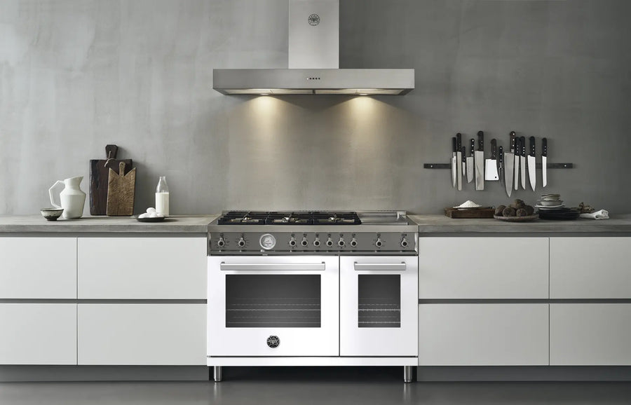Bertazzoni 48 Inch Freestanding Professional Gas Range with 6 Sealed Burners, Double Oven, 7.1 Cu. Ft. Total Capacity in Bianco White PROF486GGASBIT - Scratch & Dent (Minor)