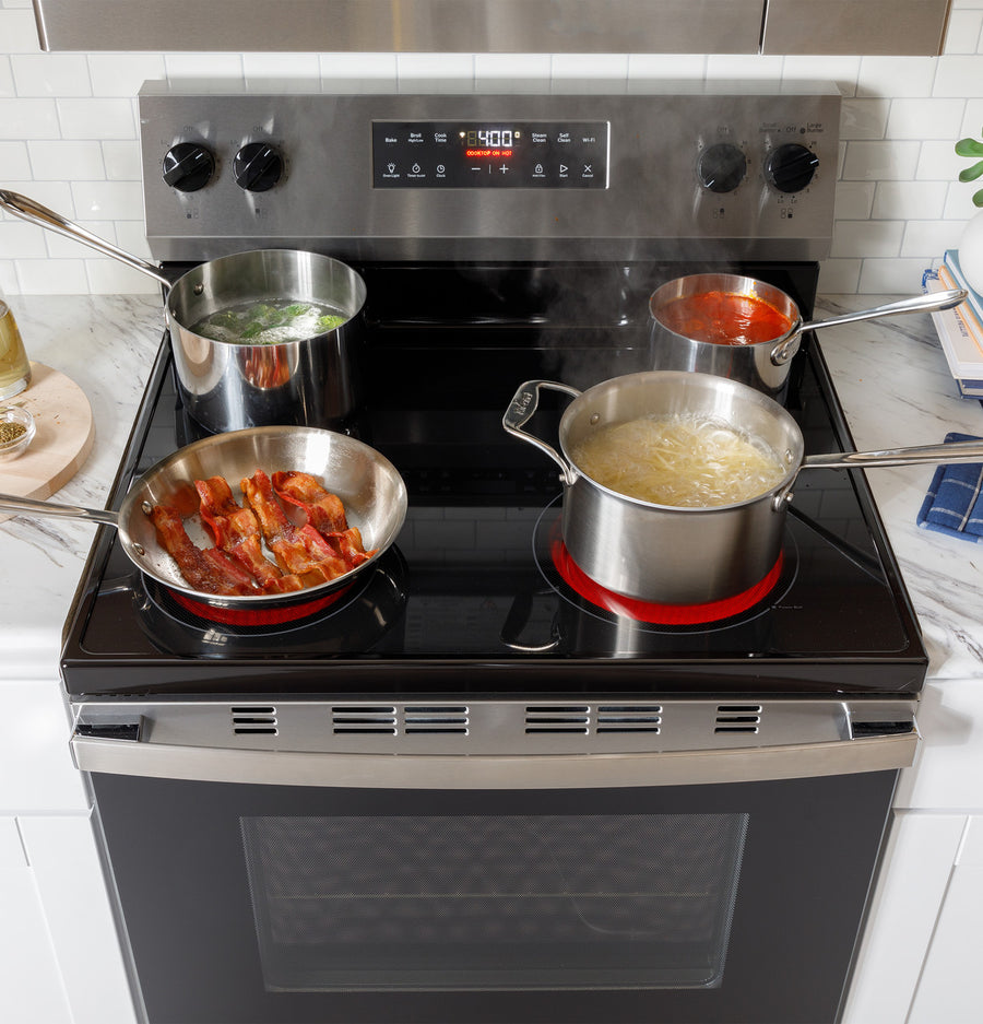 GE® ENERGY STAR® 30" Free-Standing Electric Range in White GE9886 - GRF400SVWW - New In Box