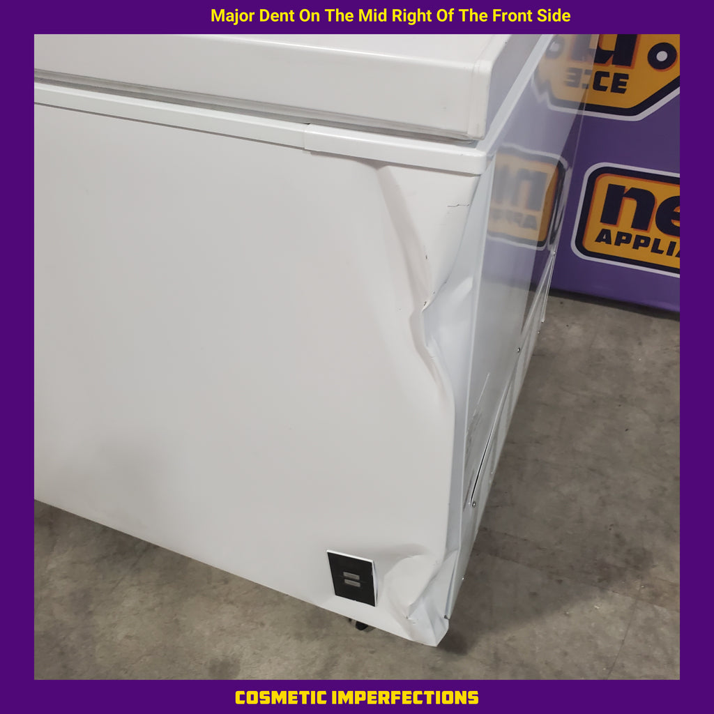 Pictures of Frigidaire 25 Cu. Ft. Garage Ready Chest Freezer with LED Light and Adjustable Temperature Control FFCL2542AW - Scratch & Dent (Minor) - Neu Appliance Outlet - Discount Appliance Outlet in Austin, Tx