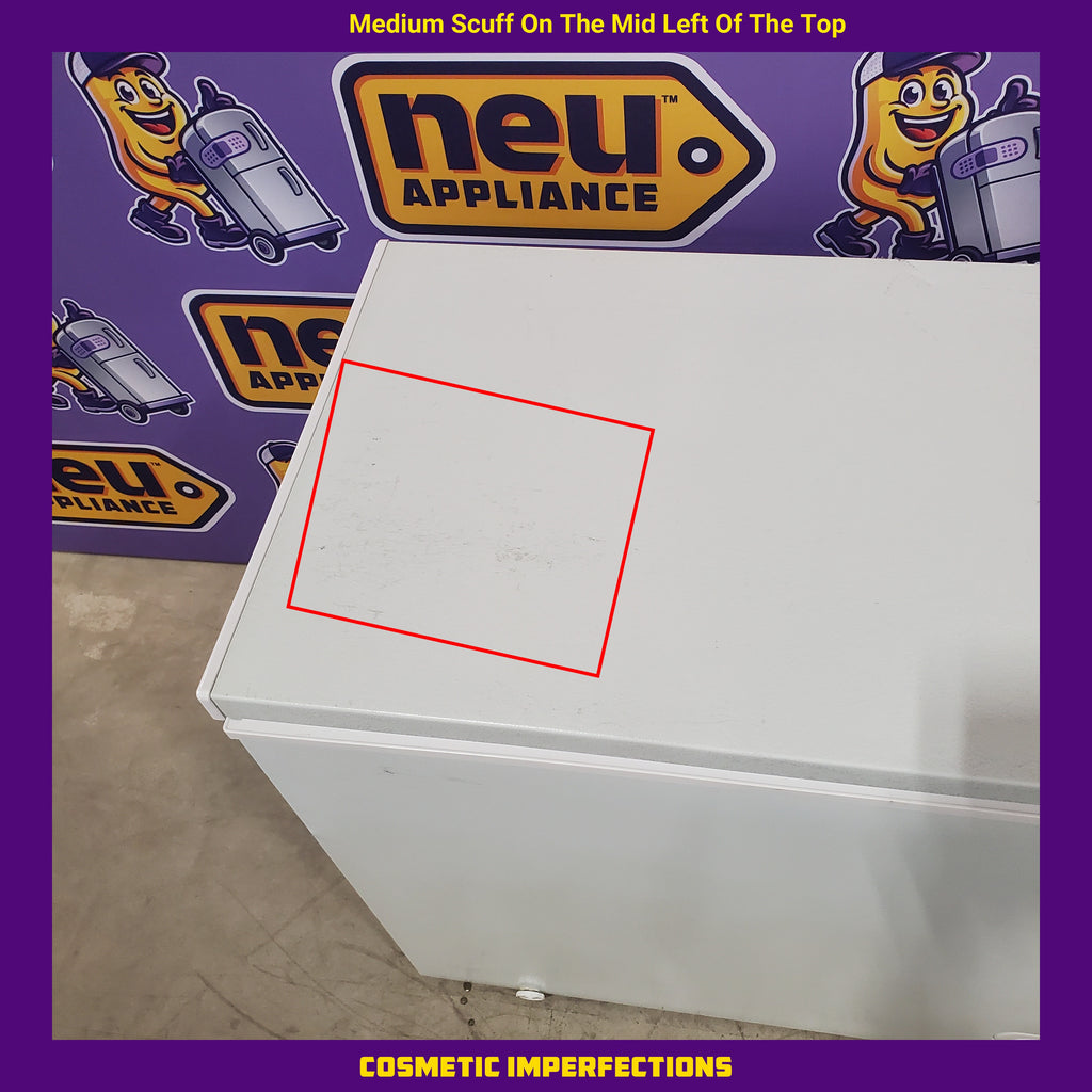 Pictures of Magic Chef 7.0 cu. ft. Chest Freezer in White with 7.0 Cu. Ft. Capacity, Manual Defrost, and Sliding-Bulk Storage Baskets HMCF7W4 - Scratch & Dent (Minor) - Neu Appliance Outlet - Discount Appliance Outlet in Austin, Tx