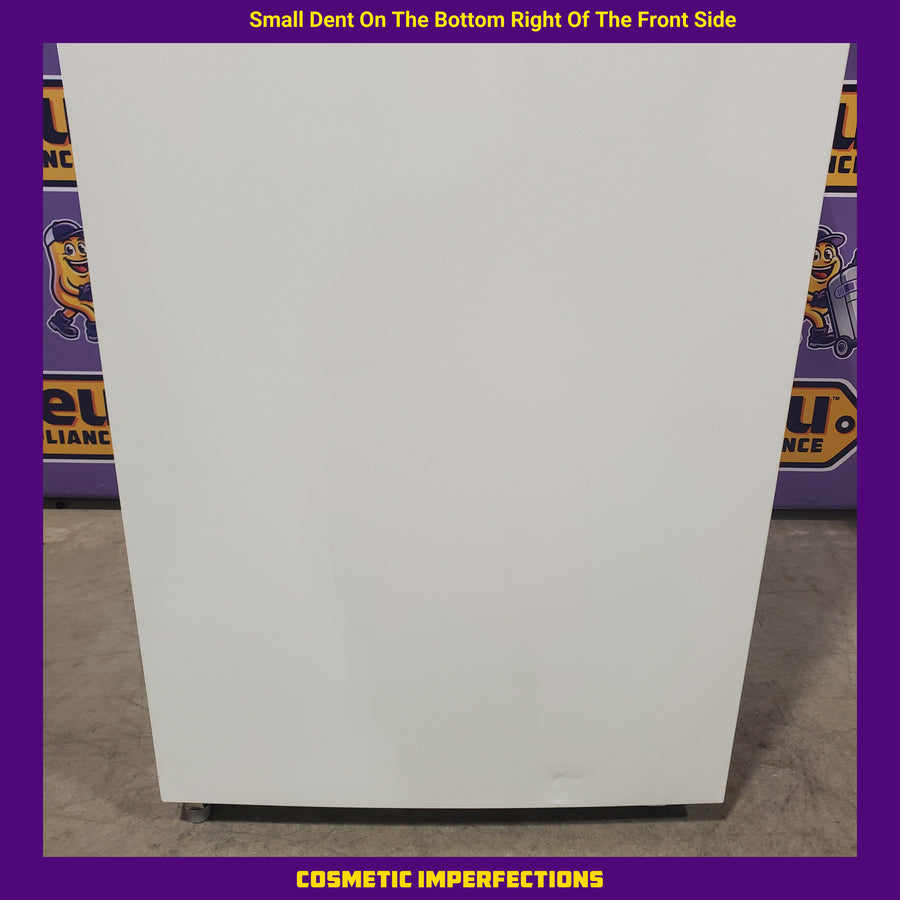 Vissani 18.1 cu. ft. Top Freezer Refrigerator with Adjustable Glass Shelving in White, Garage Ready 25131SD303 - MDTF18WHR5 - Scratch & Dent (Minor)
