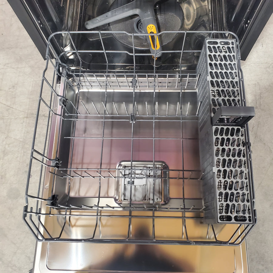 LG Black Stainless Steel Smart FlushFit™ Top Control Dishwasher with 1-Hour Wash & Dry, QuadWash® Pro, and Dynamic Heat Dry™ w/AutoVent Dry™ 25133SD447 - LDNPM545D - Open Box