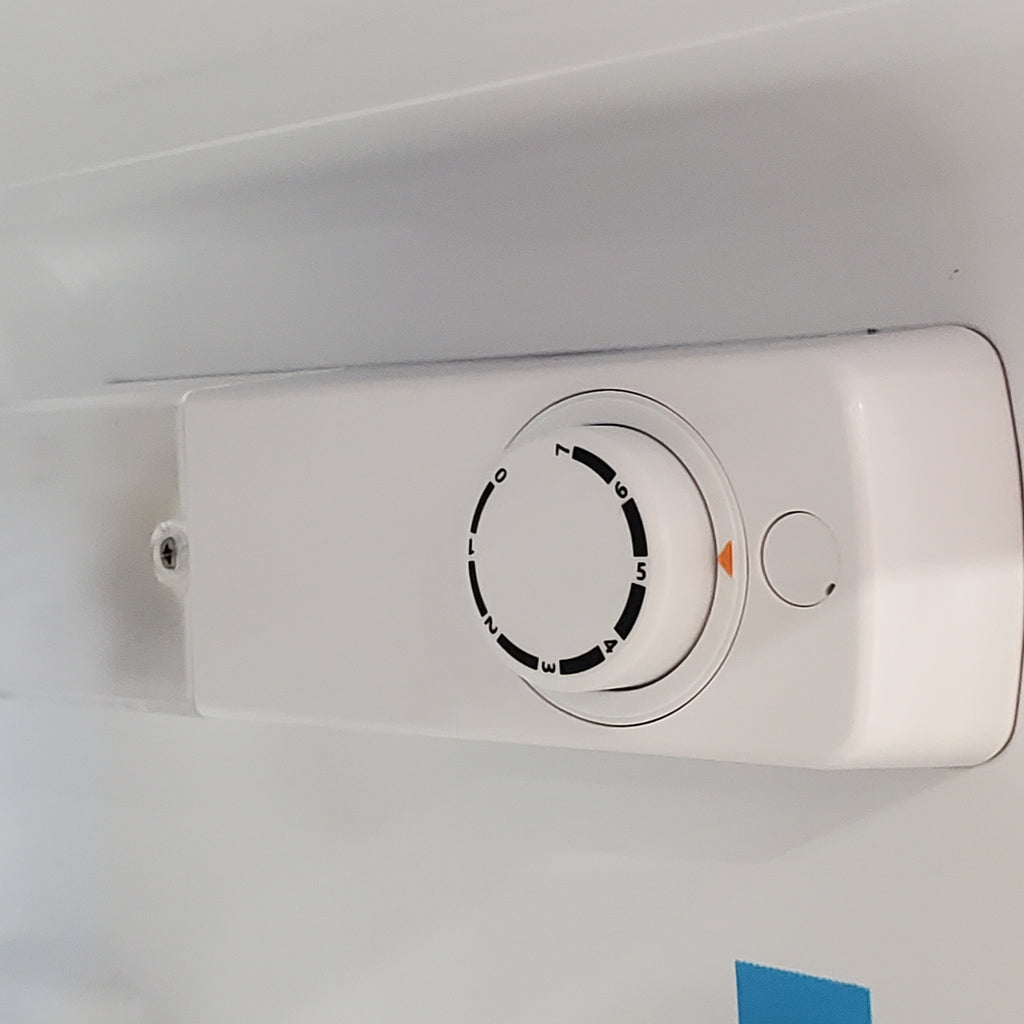 Pictures of Hisense 4.4 Cu. Ft. Double Door Compact Refrigerator HRT044AVE - Open Box - Neu Appliance Outlet - Discount Appliance Outlet in Austin, Tx