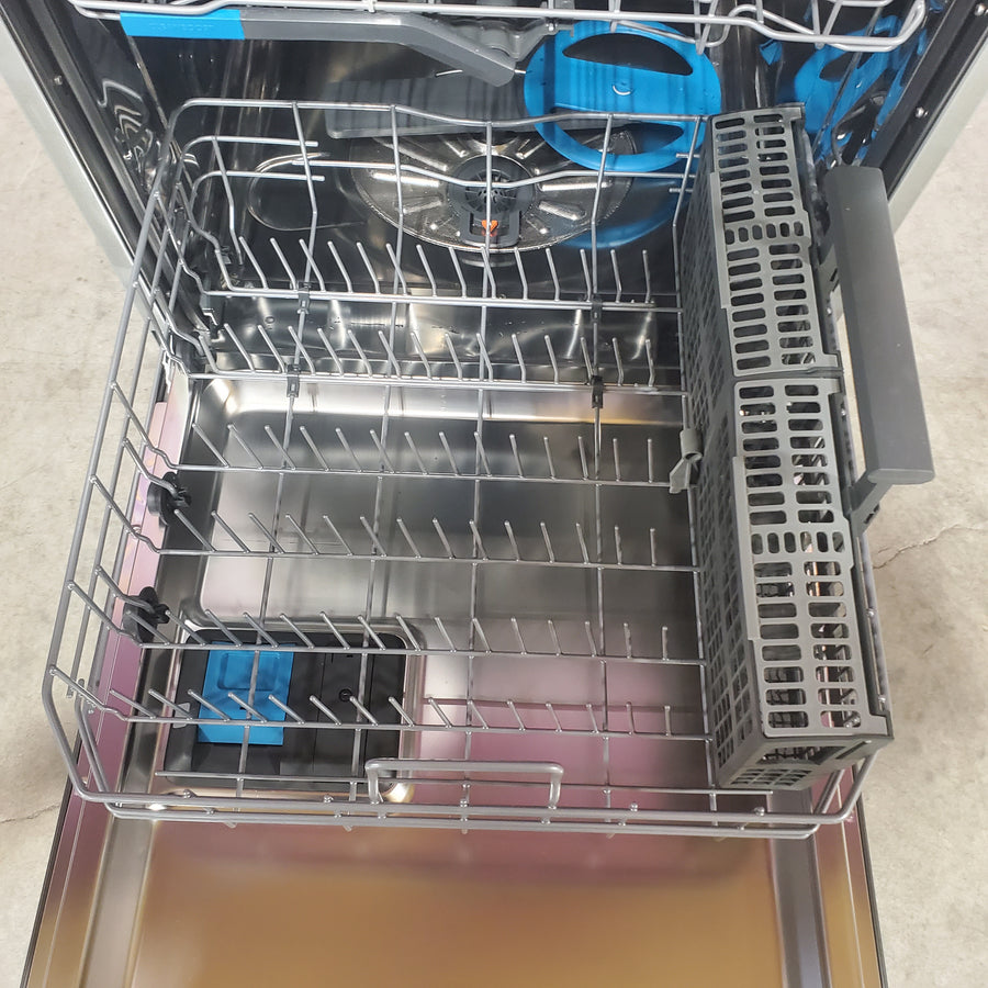 Frigidaire Gallery Stainless Steel Tub Dishwasher with CleanBoost™ GDSH4715AD - Scratch & Dent (Minor)