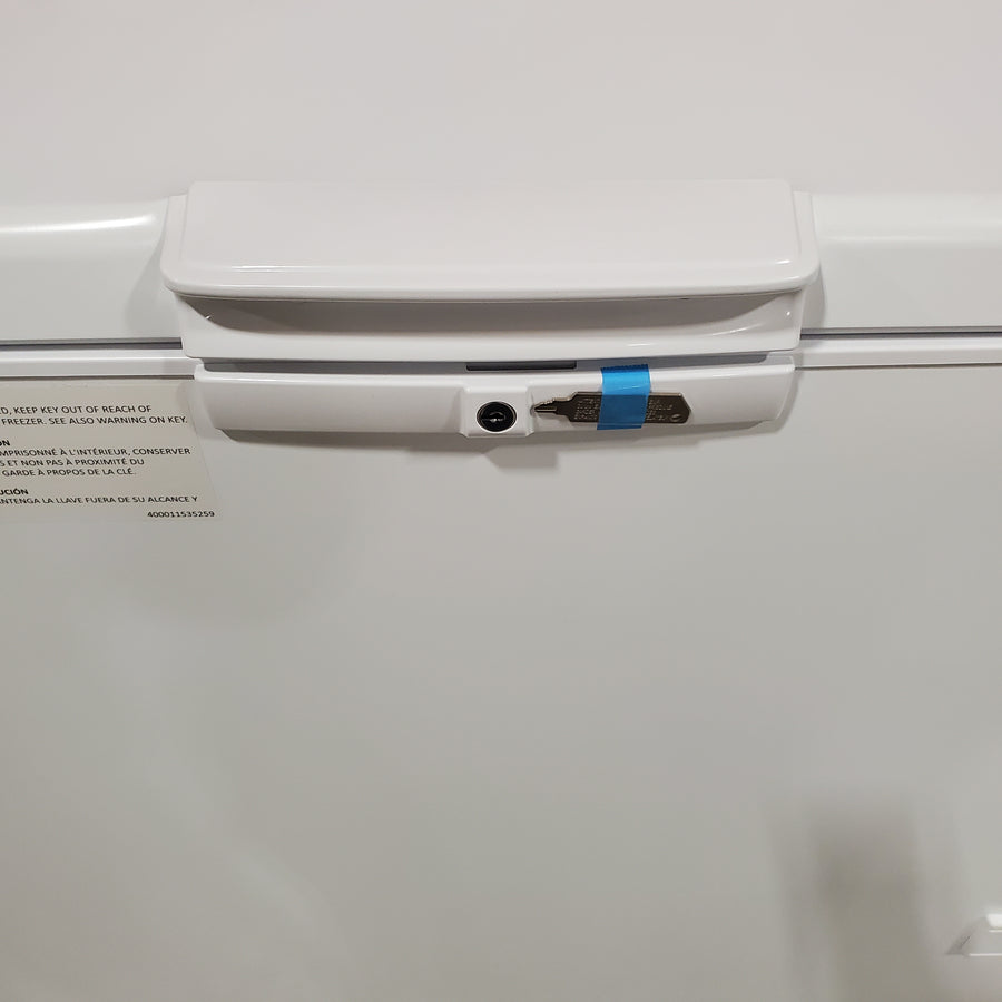 Maytag 16 cu. ft. Chest Freezer in White 30131SD53 - MZC5216LW - Open Box