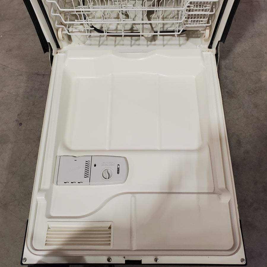 GE Triton® XL Built-In Dishwasher in Stainless Steel 25134SD473 - GSD6660GSS - Scratch & Dent (Minor)