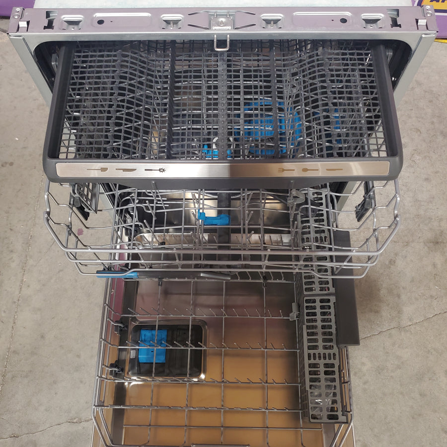 Frigidaire Gallery Stainless Steel Tub Dishwasher with CleanBoost™ GDSH4715AD - Scratch & Dent (Moderate)