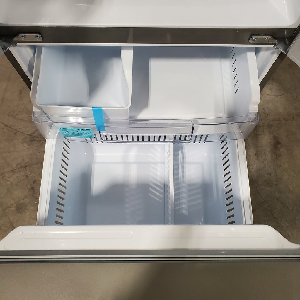 Pictures of LG 22 cu. ft. 30" Wide French Door Refrigerator with Water Dispenser in Stainless Steel LFDS22520S - Scratch & Dent (Minor) - Neu Appliance Outlet - Discount Appliance Outlet in Austin, Tx