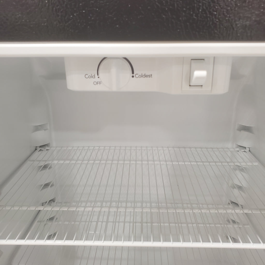 Pictures of 30" Wide Black Frigidaire 18.3 cu. ft. Top Freezer Refrigerator with Garage-Ready Design - Open Box - Neu Appliance Outlet - Discount Appliance Outlet in Austin, Tx