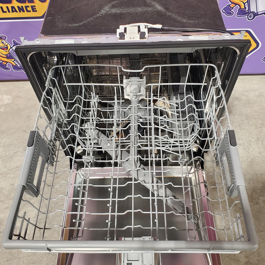 LG Top Control Dishwasher with QuadWash™ and Dynamic Dry™ 251315SD1137 - LDPN454HT - Scratch & Dent (Moderate)