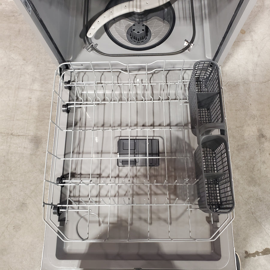 GE® ENERGY STAR® Dishwasher with Front Controls in White 25133SD441 - GDF460PGTWW - Open Box