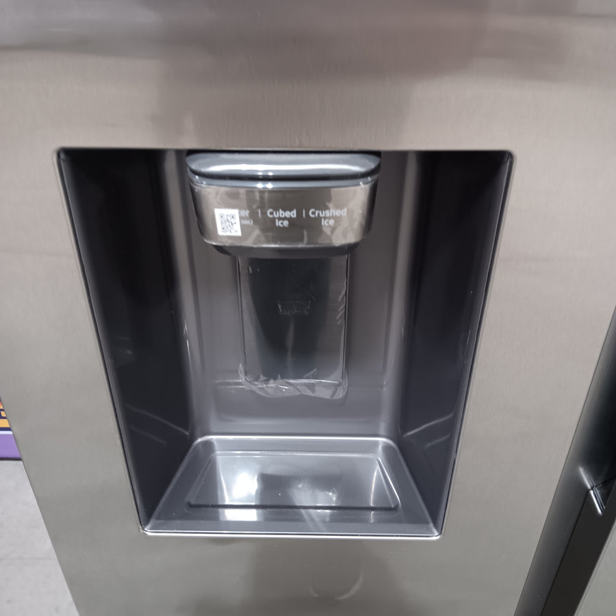Samsung 27.4-cu ft Side-by-Side Refrigerator with Ice Maker in Fingerprint Resistant Stainless Steel 25136SD638 - RS27T5200SR - Scratch & Dent (Moderate)