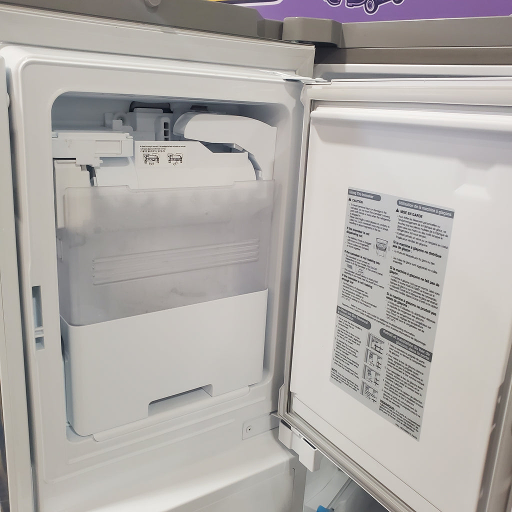 Pictures of LG 31 cu. ft. Smart Standard-Depth MAX™ French Door Refrigerator with InstaView® Door-in-Door-LF31S6360S-Scratch and Dent(Minor) - Neu Appliance Outlet - Discount Appliance Outlet in Austin, Tx