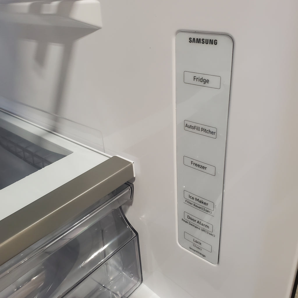 Pictures of Samsung 31.5-cu ft 3-Door Smart French Door Refrigerator with Dual Ice Maker (Stainless Steel) ENERGY STAR RF32CG5300SR - Scratch & Dent - Minor - Neu Appliance Outlet - Discount Appliance Outlet in Austin, Tx