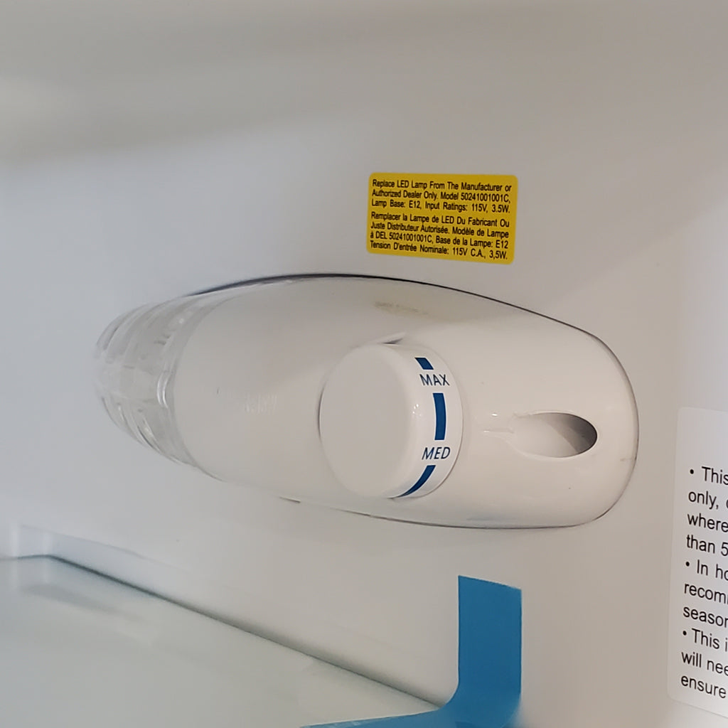 Pictures of Vissani 7.1 cu. ft. Top Freezer Refrigerator with Adjustable Shelf in Stainless Steel MDFF7SS - Scratch & Dent (Minor) - Neu Appliance Outlet - Discount Appliance Outlet in Austin, Tx