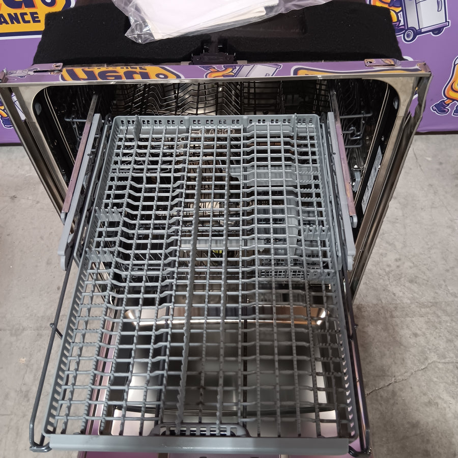 ASKO Dishwasher in Stainless Steel with Super Cleaning System™ and 8 Steel™ 1111395 - DBI663THS - Scratch & Dent (Minor)