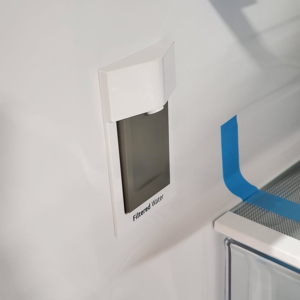 LG 27 cu. ft. Smart Counter-Depth MAX™ French Door Refrigerator 3SD918 - LRFLC2716S - Scratch & Dent (Minor)