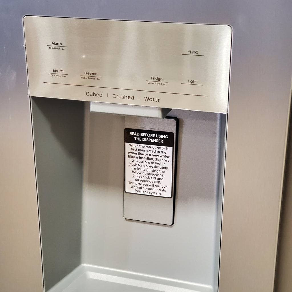 Hisense 29.1 cu. ft. Standard Depth Side by Side Refrigerator Stainless Steel 3SD899 - HRS290P5FSE - Scratch & Dent (Minor)