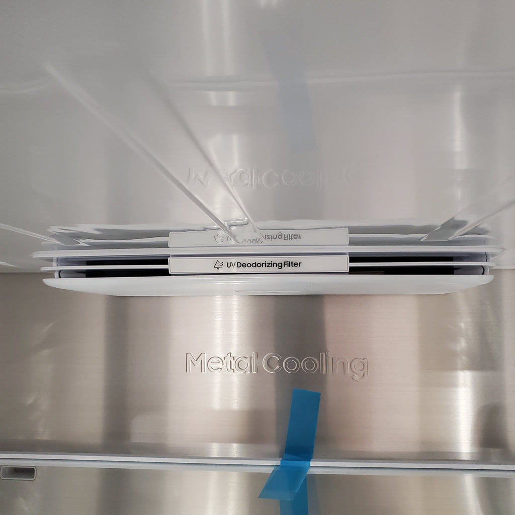 Pictures of Bespoke Stainless Steel 4-Door Flex™ Full Depth Refrigerator (29 cu. ft.) with AI Family Hub™ Screen + and AI Vision Inside™ - 4SD430 - RF29DB9900QDAA - Scratch & Dent (Minor) - Neu Appliance Outlet - Discount Appliance Outlet in Austin, Tx