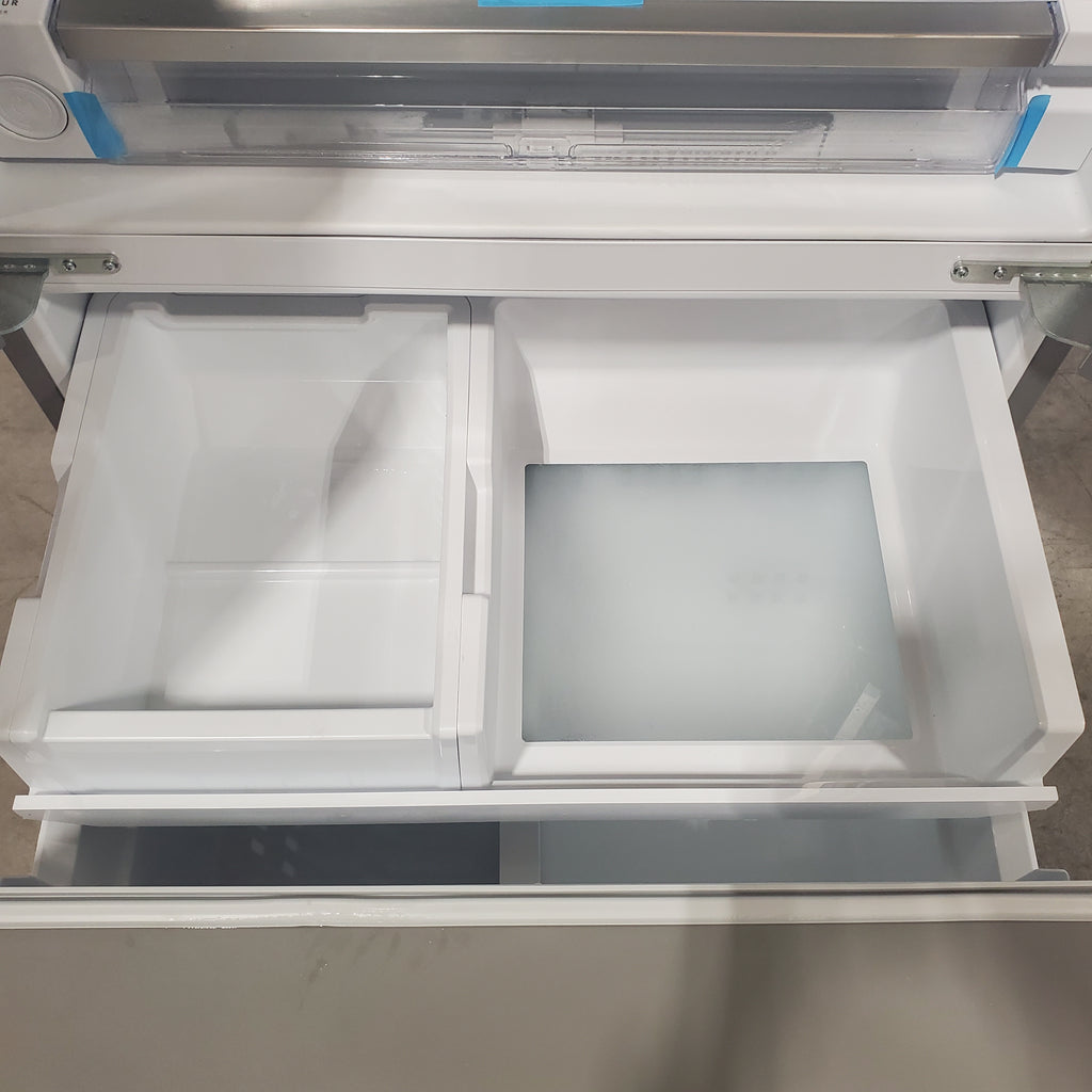 Pictures of Frigidaire 27.8-cu ft French Door Refrigerator with Dual Ice Maker (Fingerprint Resistant Stainless Steel) ENERGY STAR-GRFS2853AF-Scratch and Dent - (Minor) - Neu Appliance Outlet - Discount Appliance Outlet in Austin, Tx