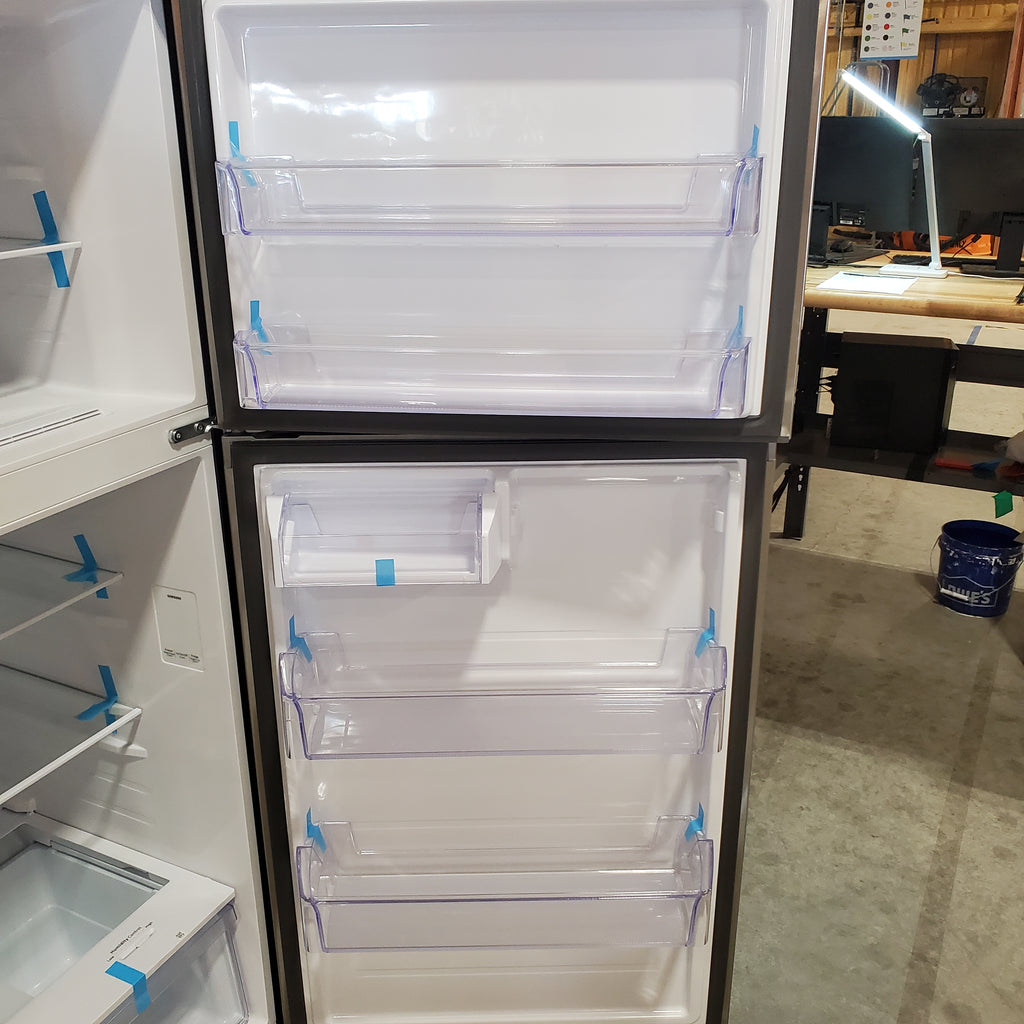 Pictures of Samsung 18 cu. ft. Standard Depth Top Freezer Refrigerator in Stainless Steel with All-Around Cooling RT18DG6700SR - Scratch & Dent (Minor) - Neu Appliance Outlet - Discount Appliance Outlet in Austin, Tx
